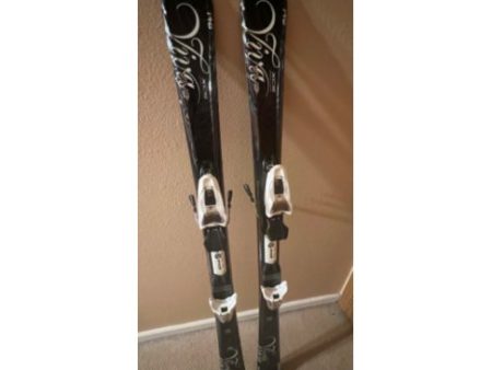 Blizzard Viva XCS Alpine Skiis Women s 146cm Supply