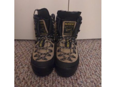 La Sportiva Makalu Mountaineering Boots Men s 5.5 Women s 6.5 Hot on Sale